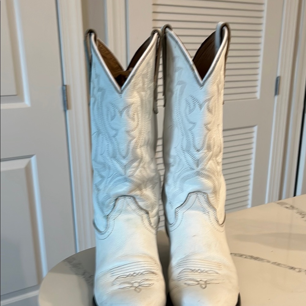 Stylish White Cowboy Boots